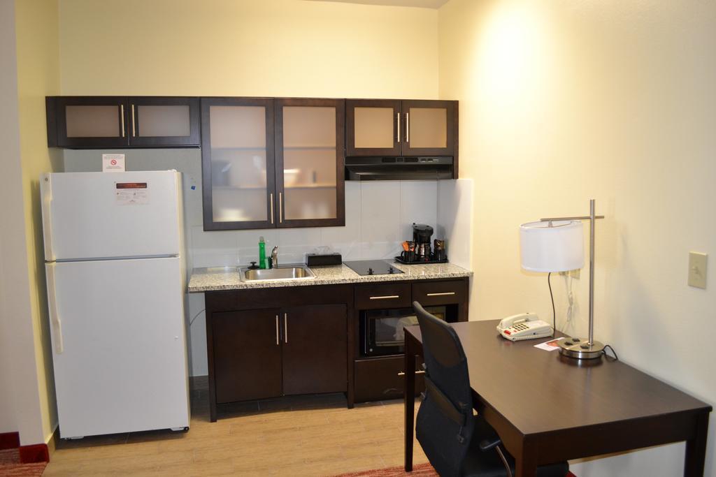 Hawthorn Suites Irving Dfw South Chambre photo